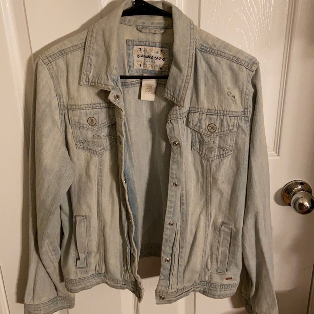 Limited🌸Too Light wash Distressed Jean jacket XXL